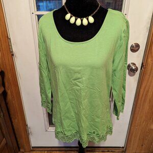 Top NWT Pretty green size M